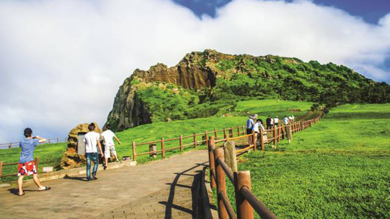 Wisata Korea Selatan Seongsan Ichulbong