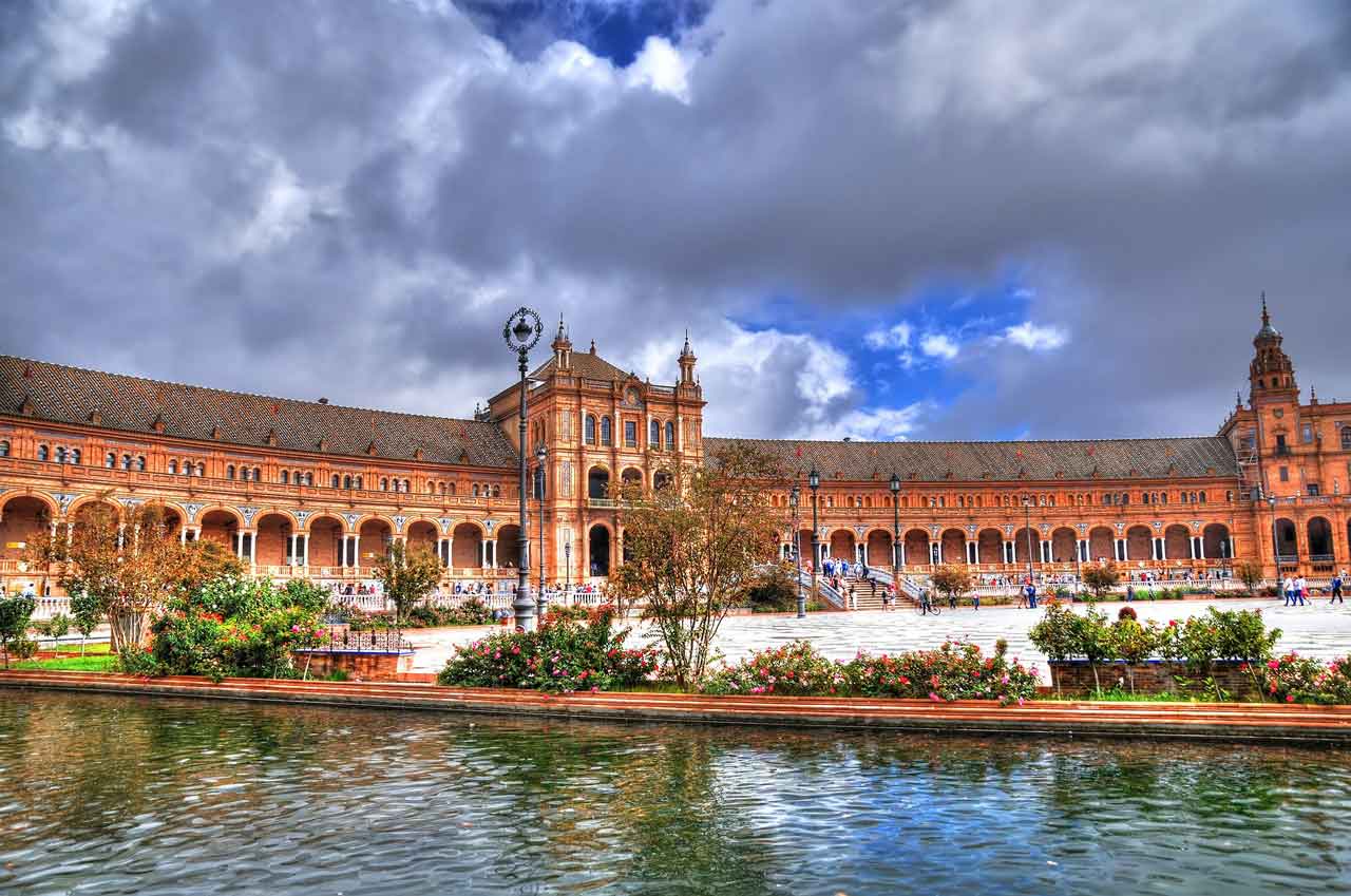 Rekomendasi Wisata Spanyol Parque de Maria Luisa