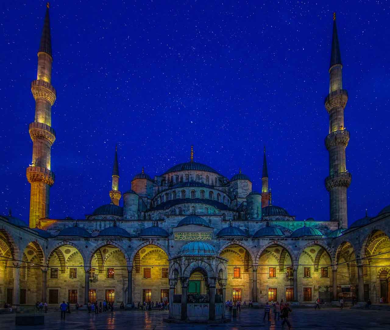 Masjid Bersejarah di Turki Blue Mosque