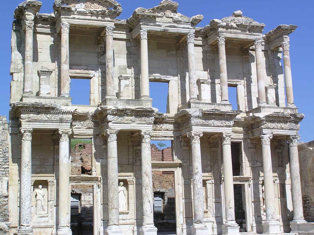 Wisata Turki Saat Musim Dingin Efesus