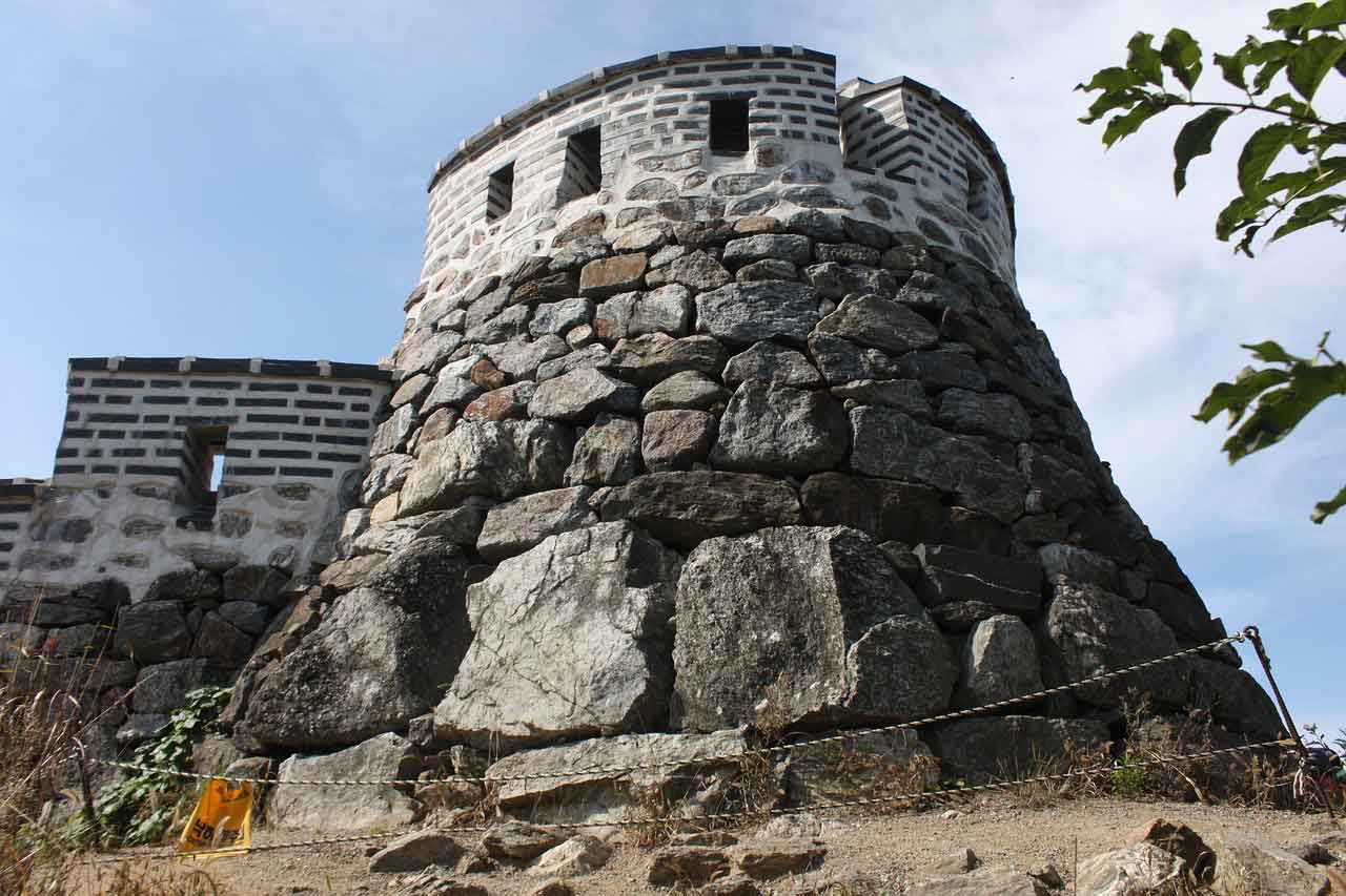 Daya Tarik Wisata Korea Selatan Benteng Namhansanseong