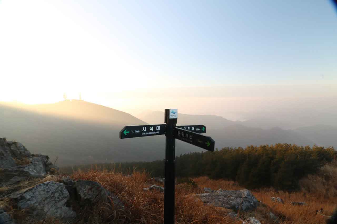 Wisata Alam di Korea Selatan mudeungsan national park