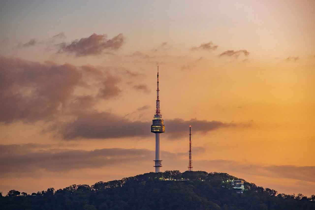 Tempat Wisata di Korea Selatan untuk Kpopers Namsan Tower