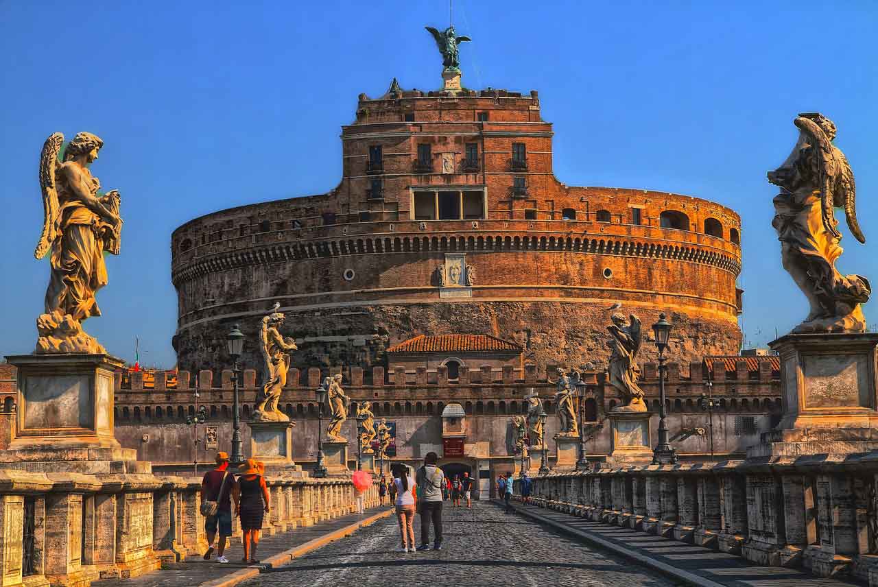 Tempat Wisata Populer di Italia Castel Sant' Angelo