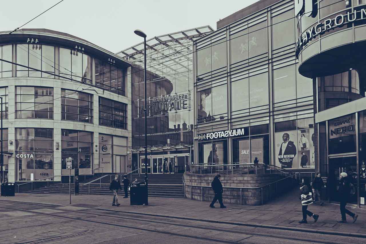 Tempat Wisata Populer di Manchester Trafford Center