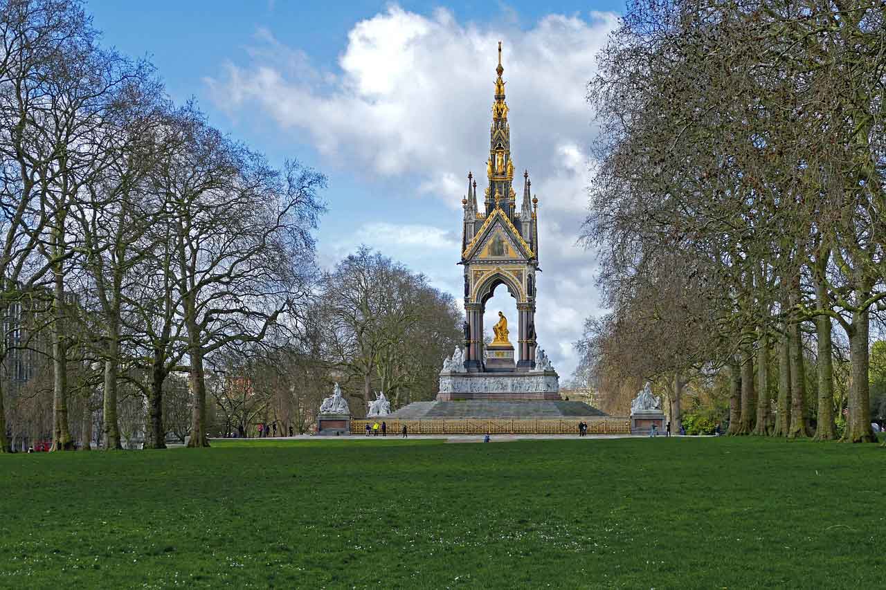 Tempat Wisata Populer di London Taman Hyde