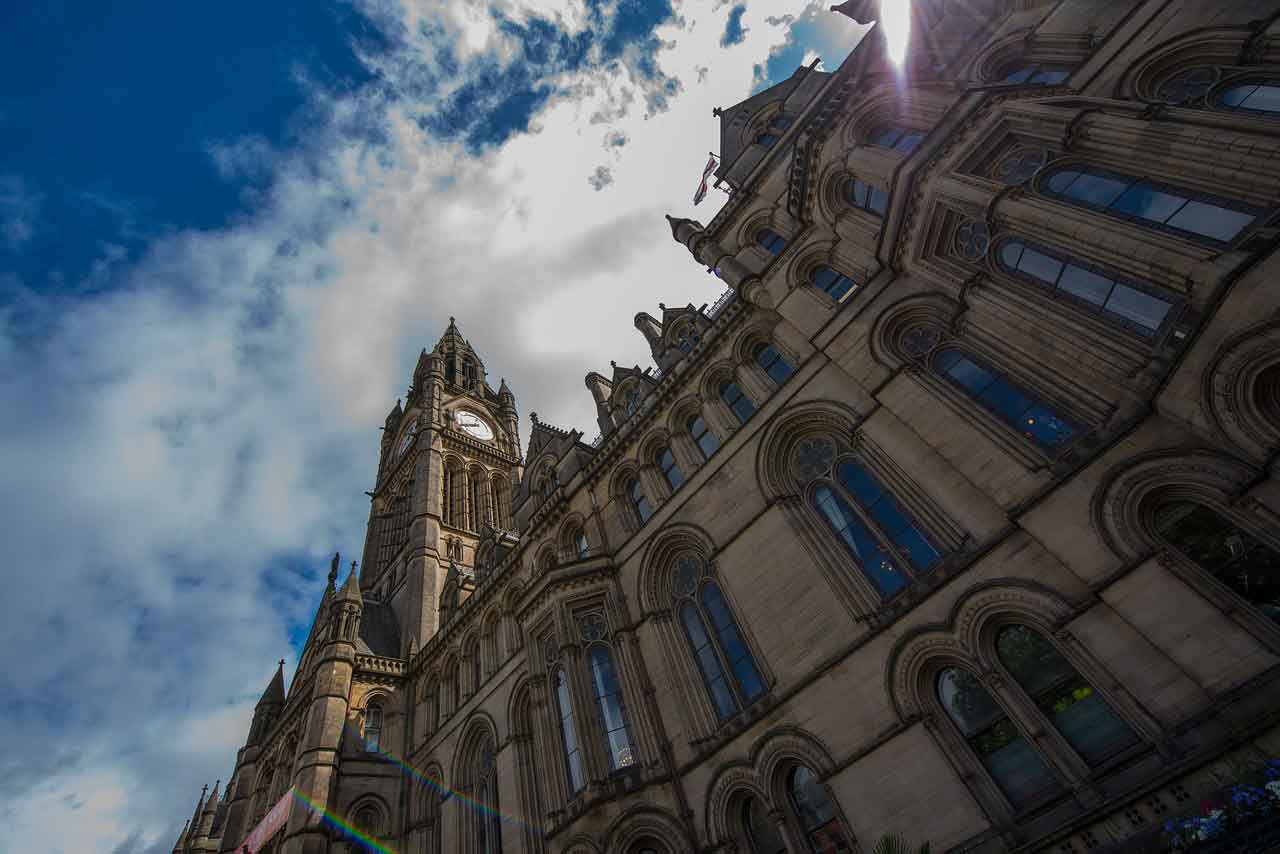 Tempat Wisata Populer di Manchester Town Hall