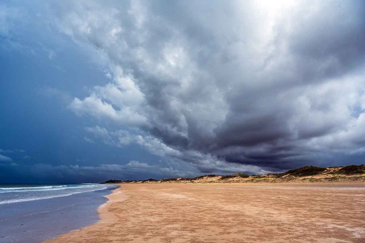 Wisata Pantai Terbaik di Australia Cable Beach