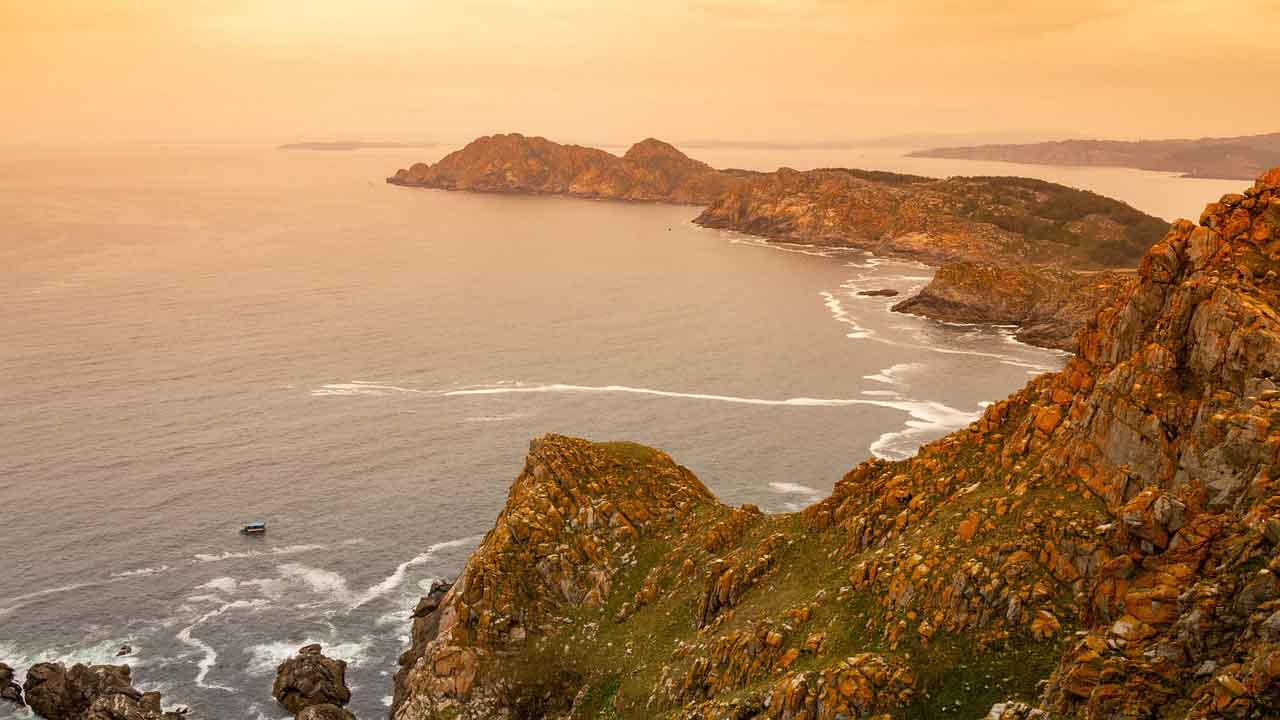 Wisata Pantai Terbaik di Spanyol Galacia