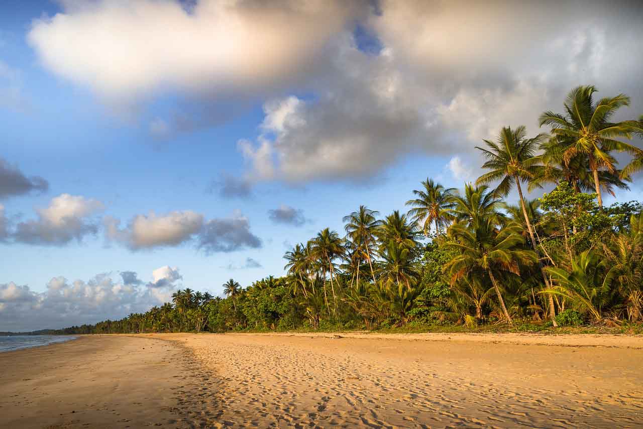 Wisata Pantai Terbaik di Australia Noosa Main Beach