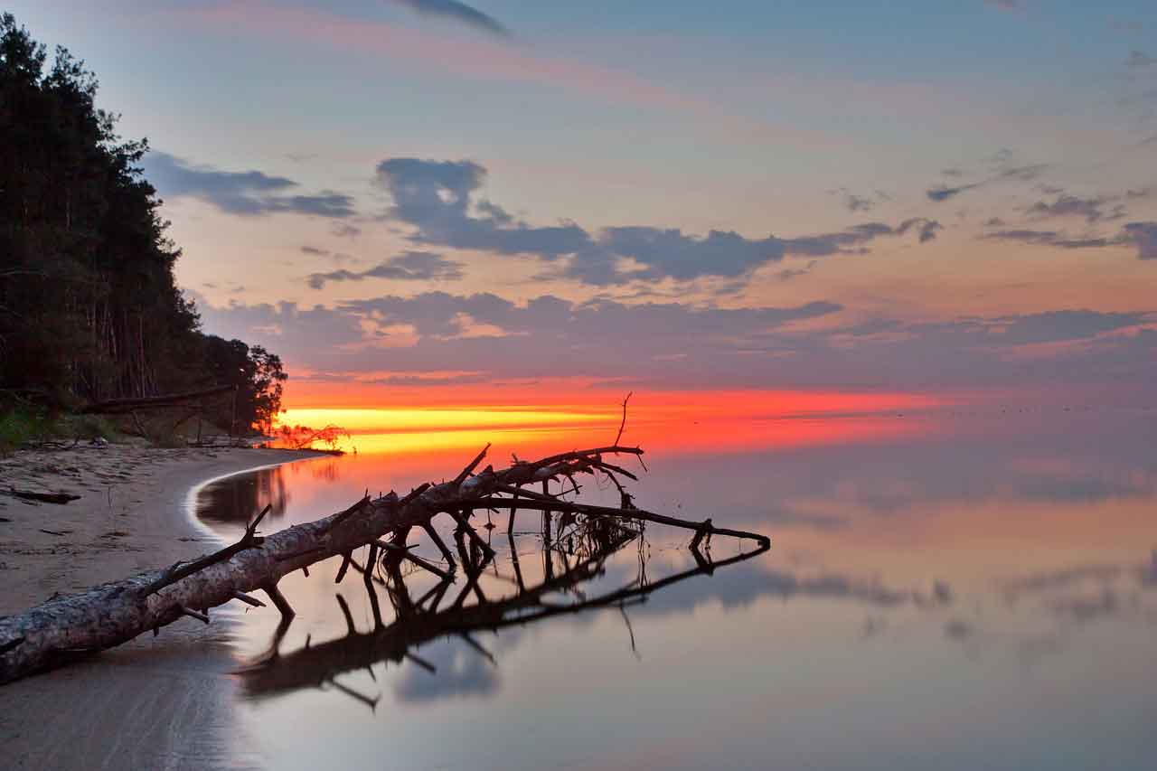 Wisata Pantai Terbaik di Rusia Pantai Yantarny