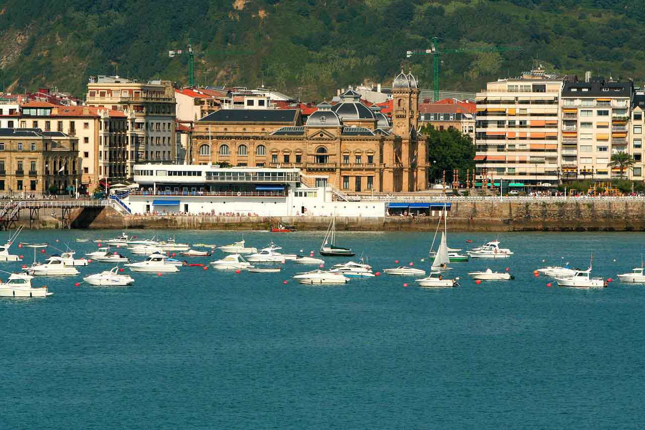 Wisata Pantai Terbaik di Spanyol San Sebastian
