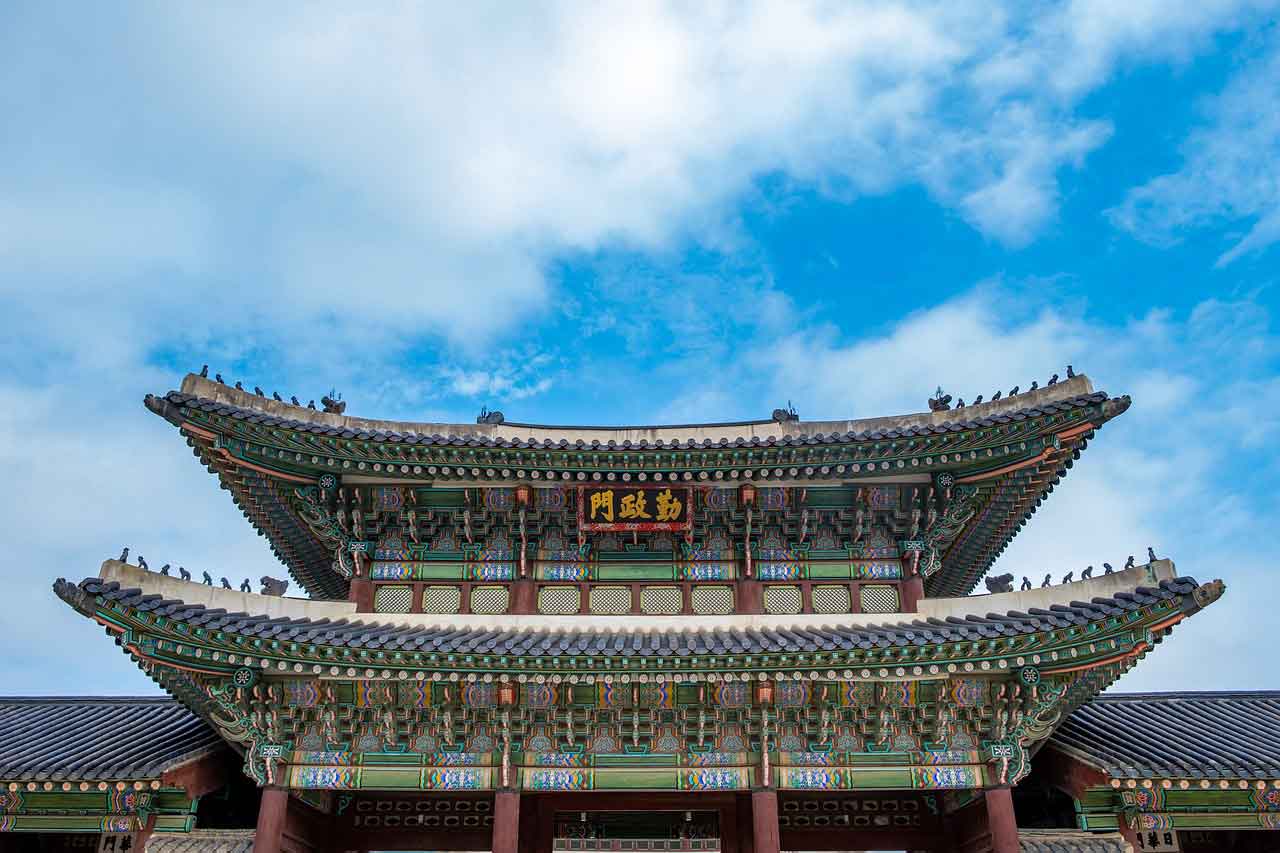 Tempat Bersejarah di Korea Selatan Gyeongbokgung Palace