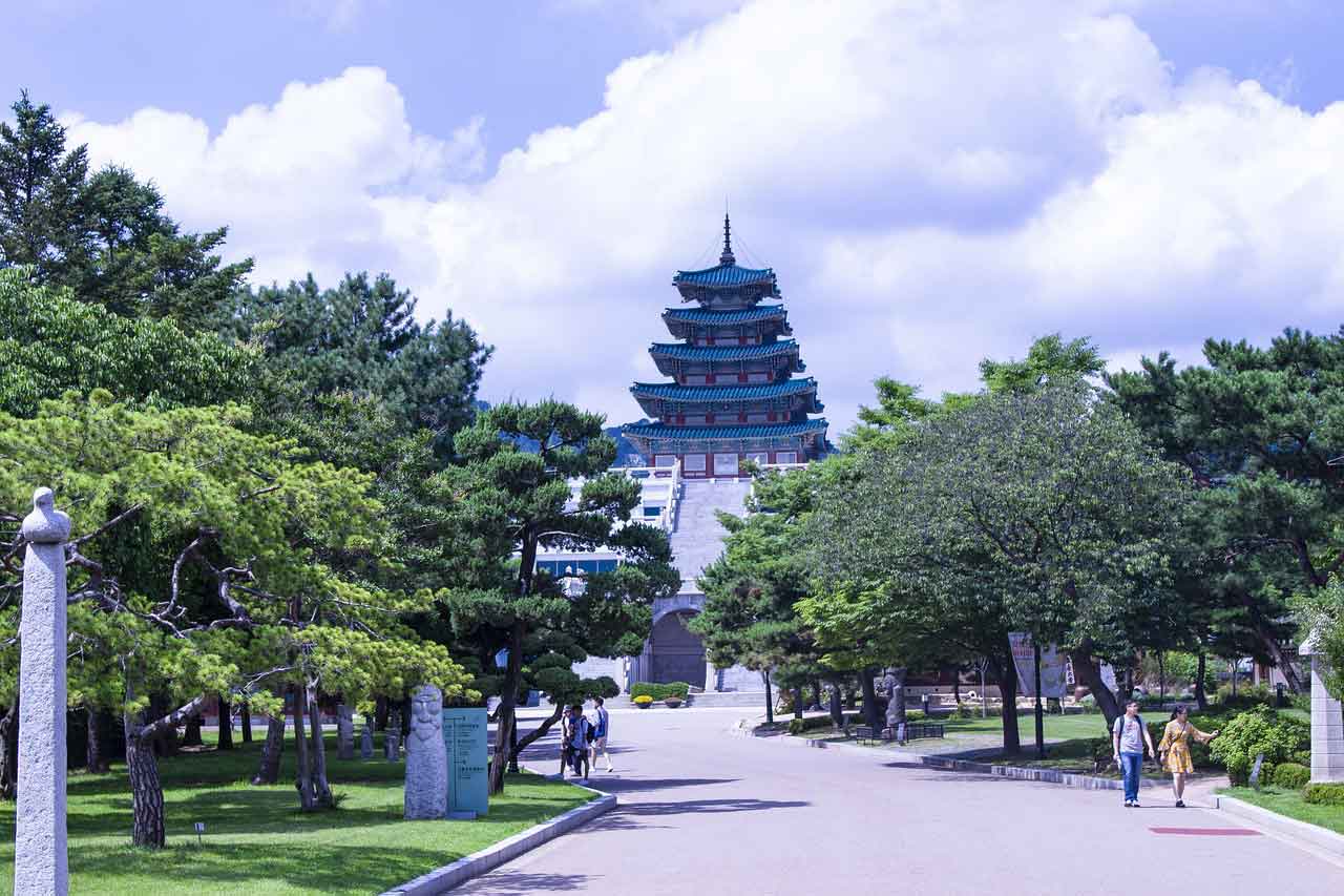 Museum Sejarah di Korea Selatan the national folk museum of korea