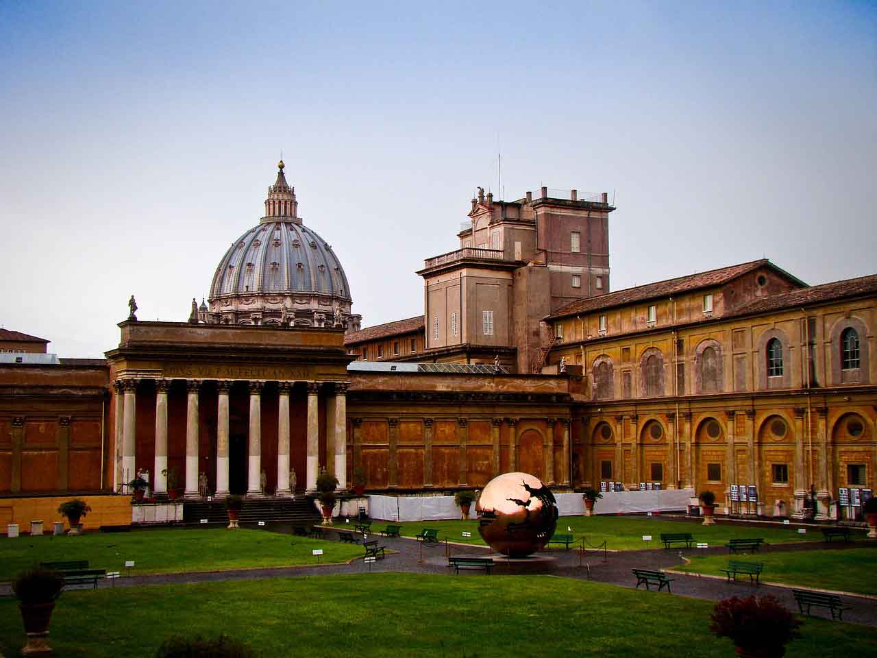 Museum Terbesar di Dunia vatican museum