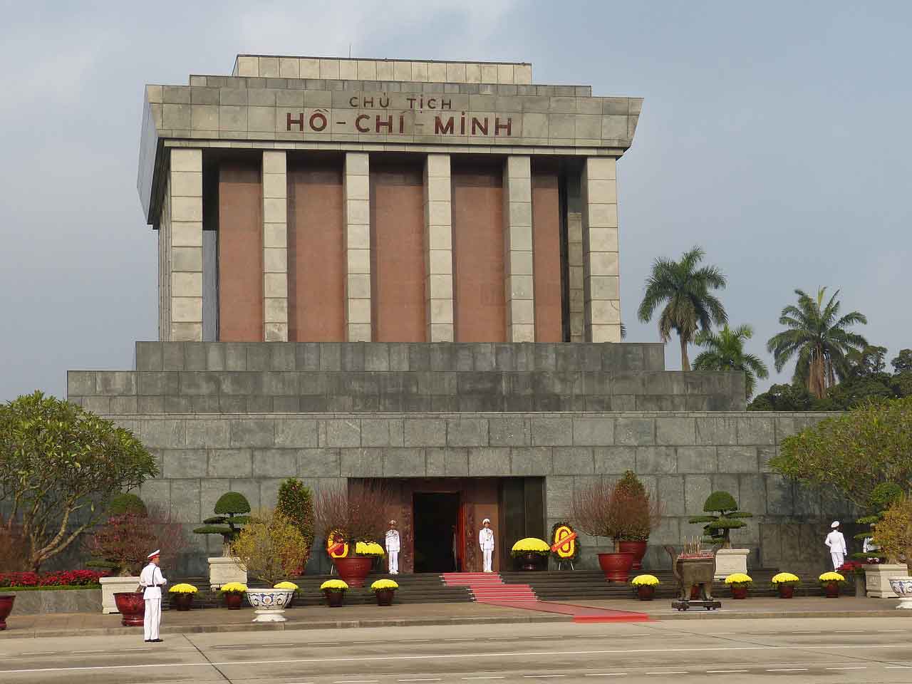 Wisata Halal di Vietnam Ho Chi Minh Mausoleum