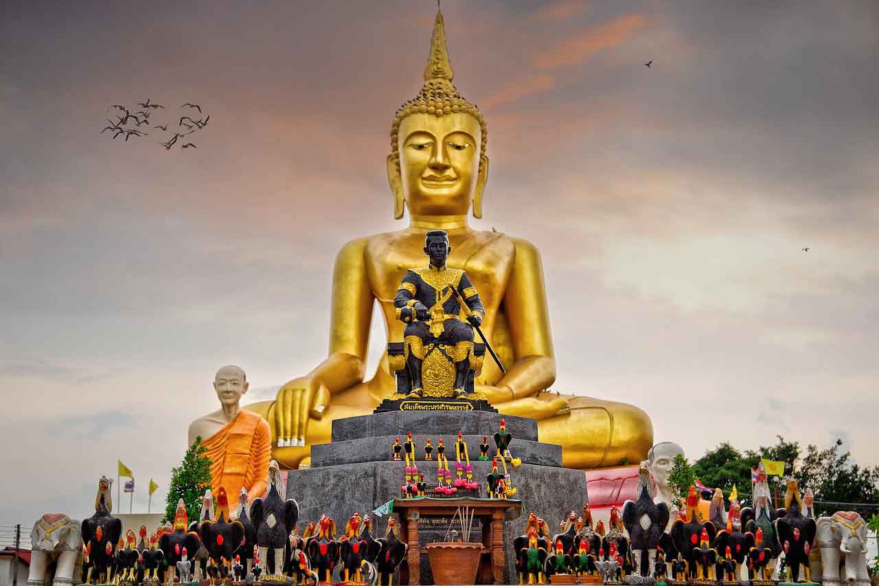 Wisata Halal di Bangkok Khlong Lat Mayom