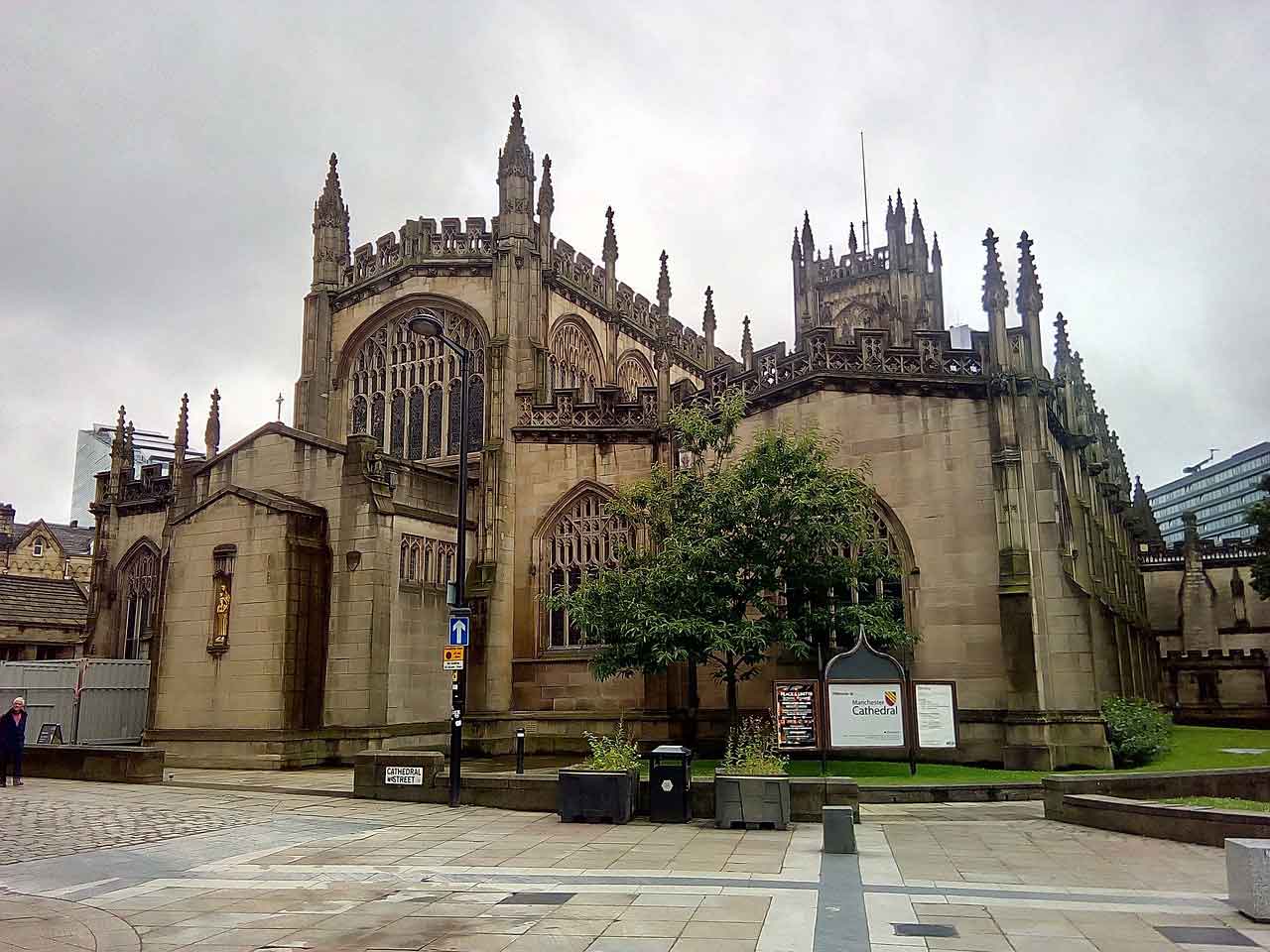 Wisata Halal di Eropa Manchester