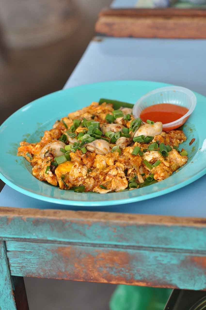 Wisata Kuliner Halal di Kuala Lumpur hawker stalls
