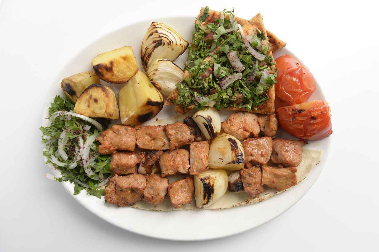 Wisata Kuliner Halal di Vietnam Zeytun Restaurant