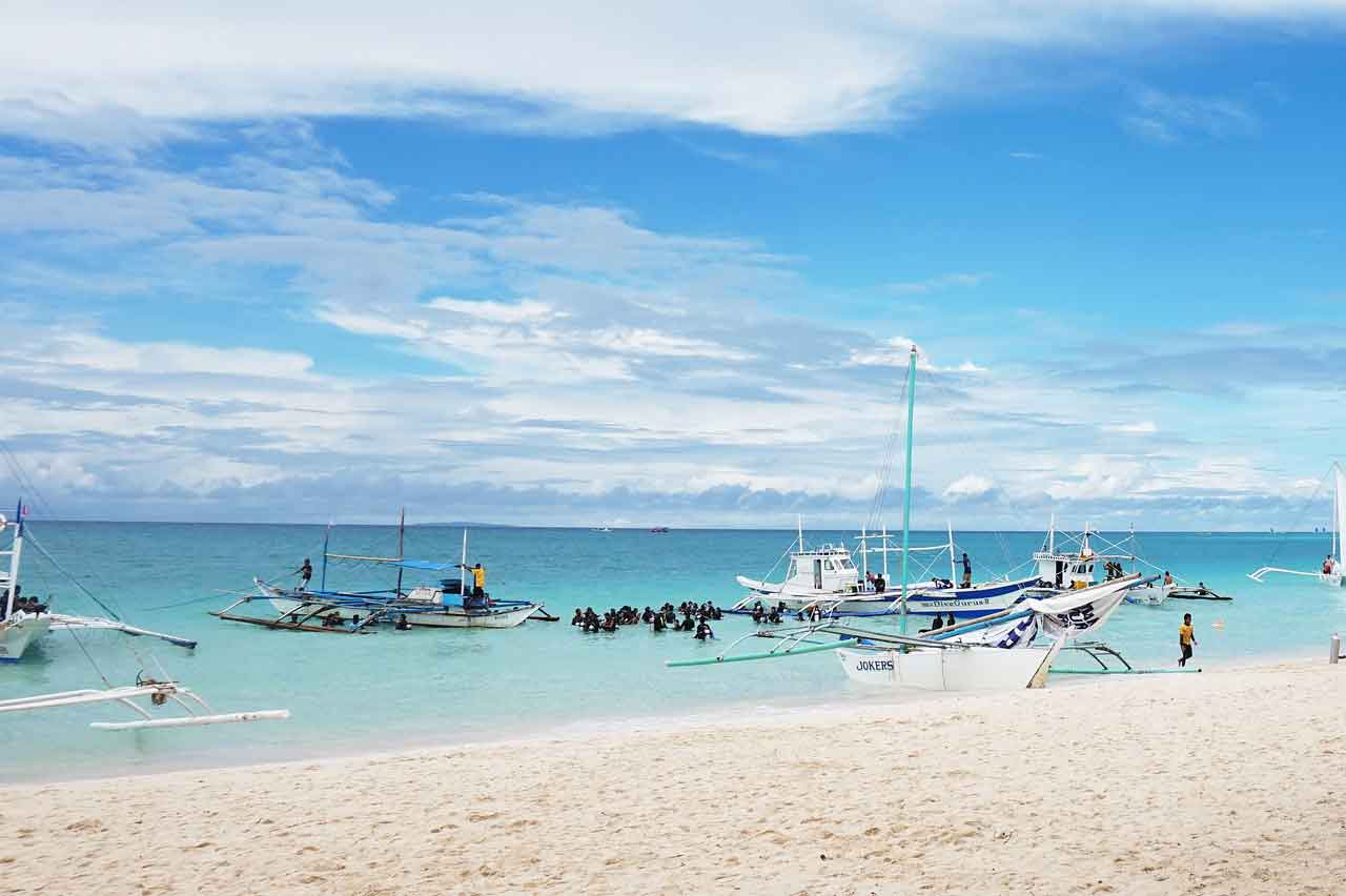 Wisata Halal di Filipina Boracay