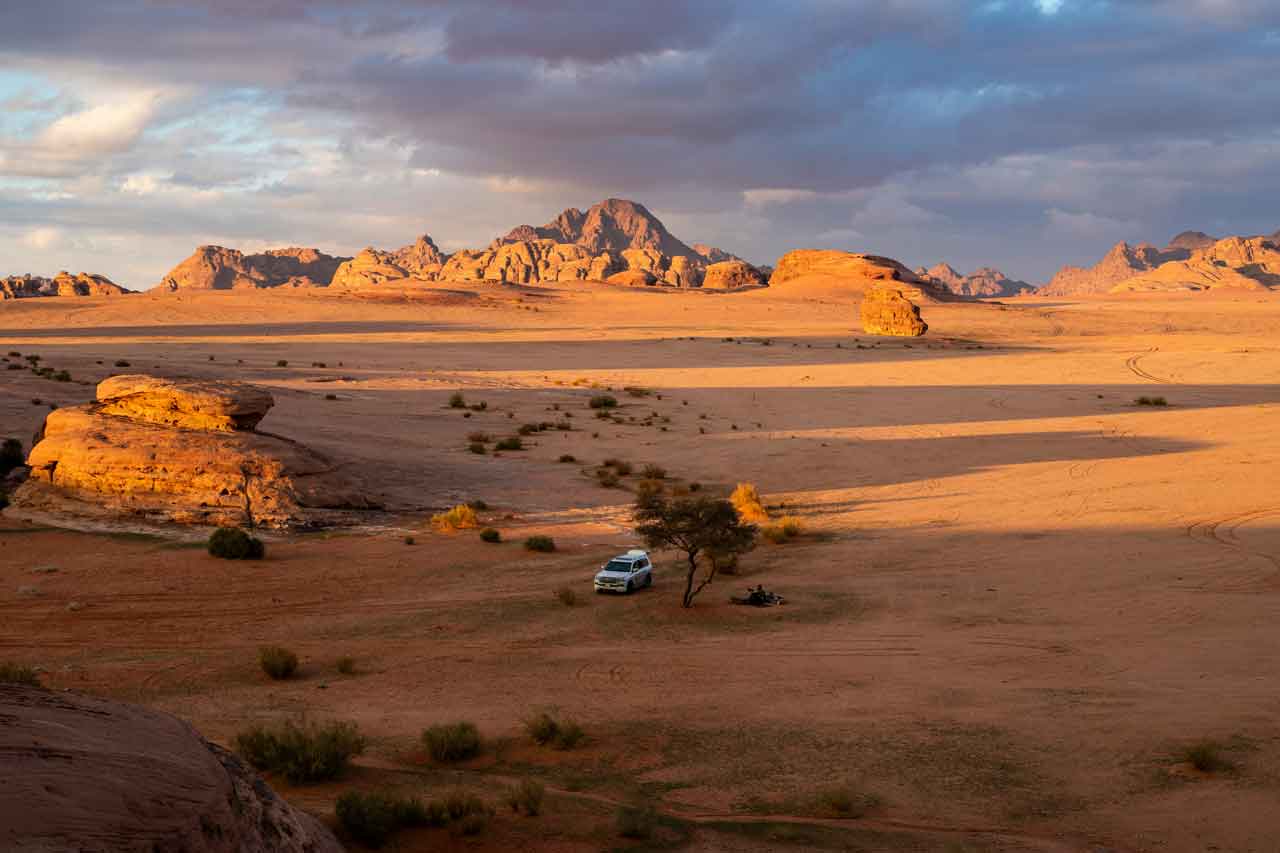 Wisata Halal di Timur Tengah Madain Saleh