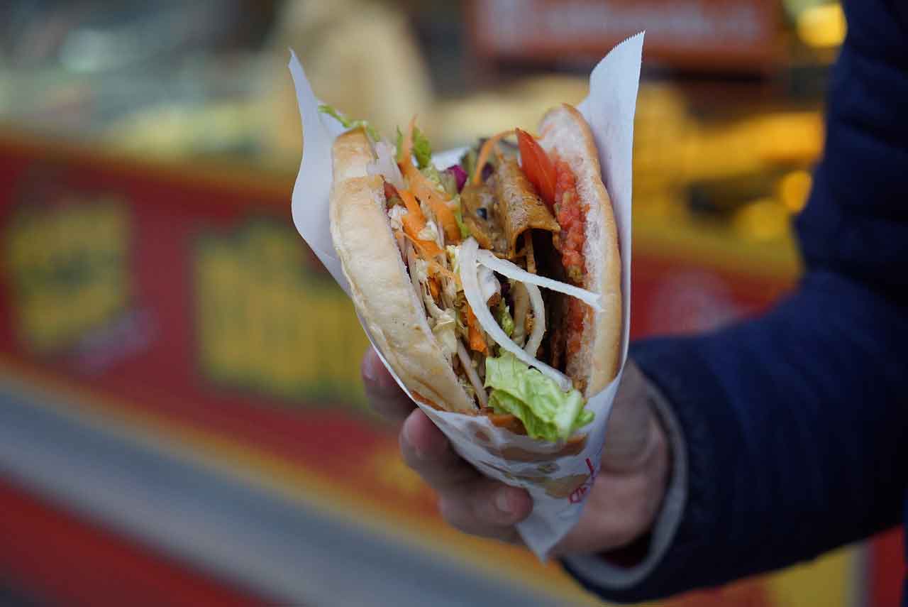 Wisata Halal di London Taze Kebab House