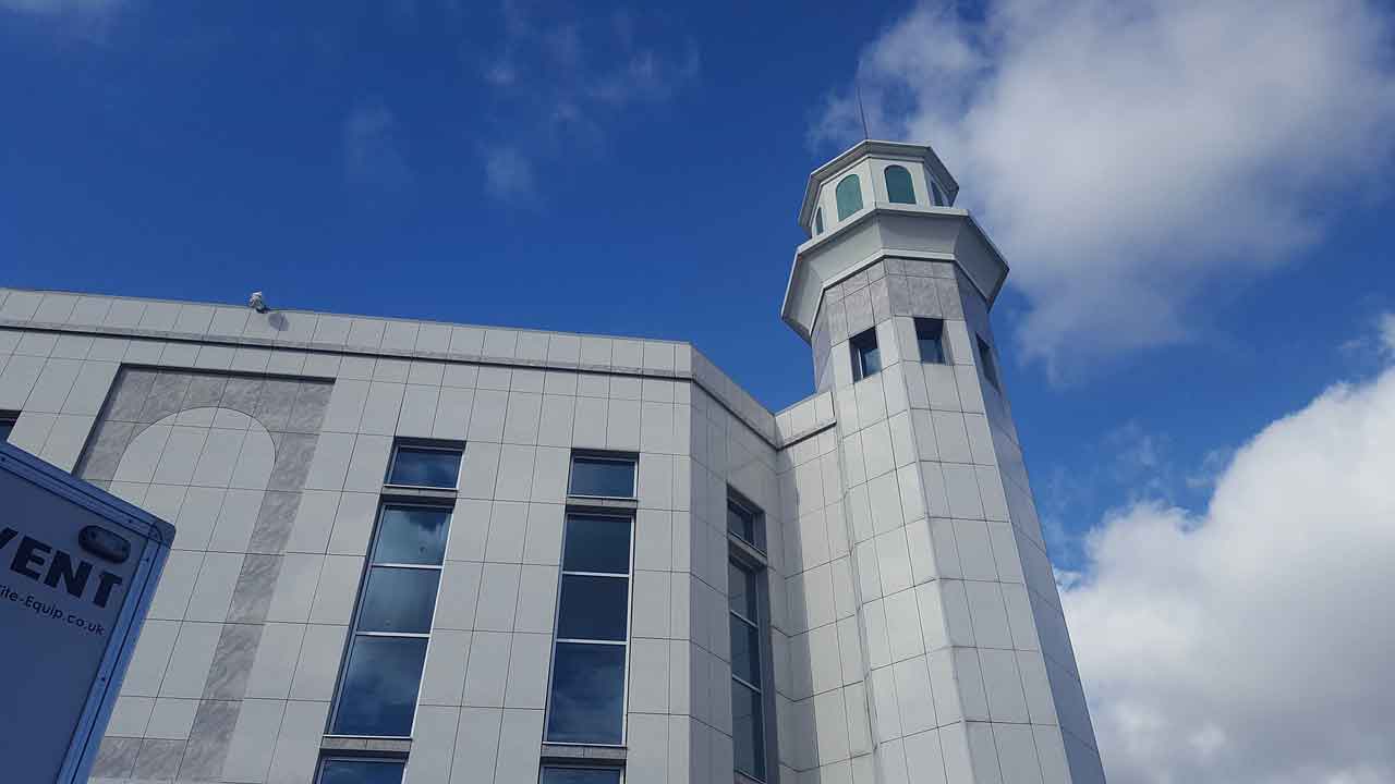 wisata halal di eropa barat the east london mosque inggris