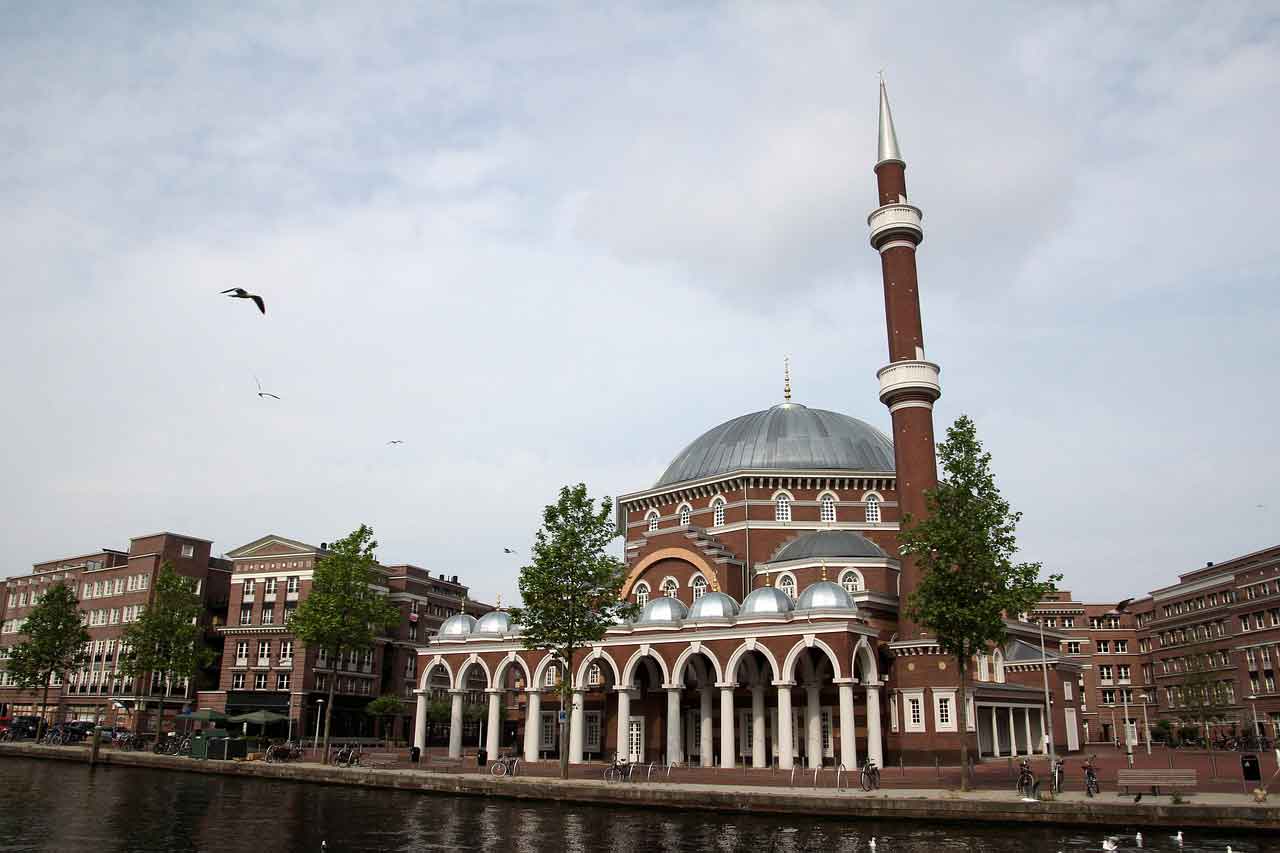 wisata halal di eropa barat westermoskee amsterdam