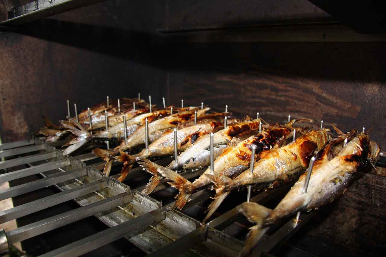 Wisata Kuliner Halal di Manado rumah makan afisha