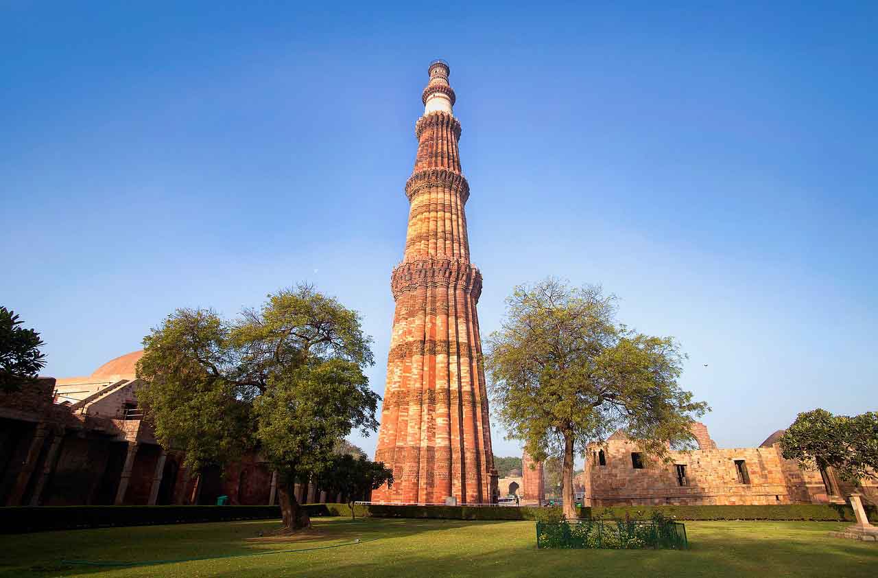 Wisata Religi di India Char Minar