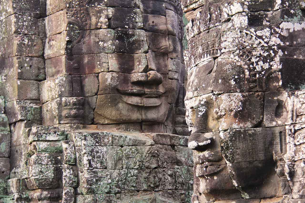 wisata religi di Kamboja Kuil Bayon