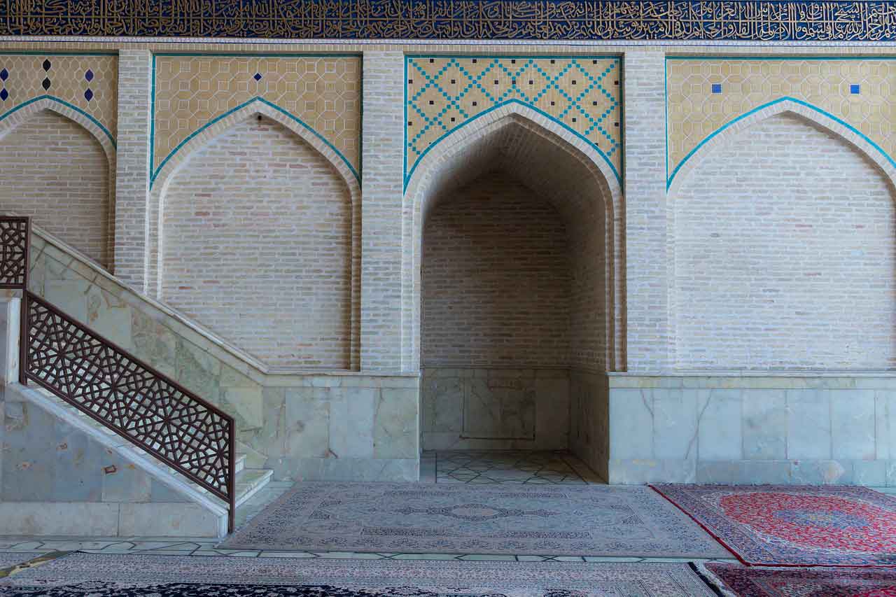 Wisata Religi di Iran Masjid Nasir Al Mulk