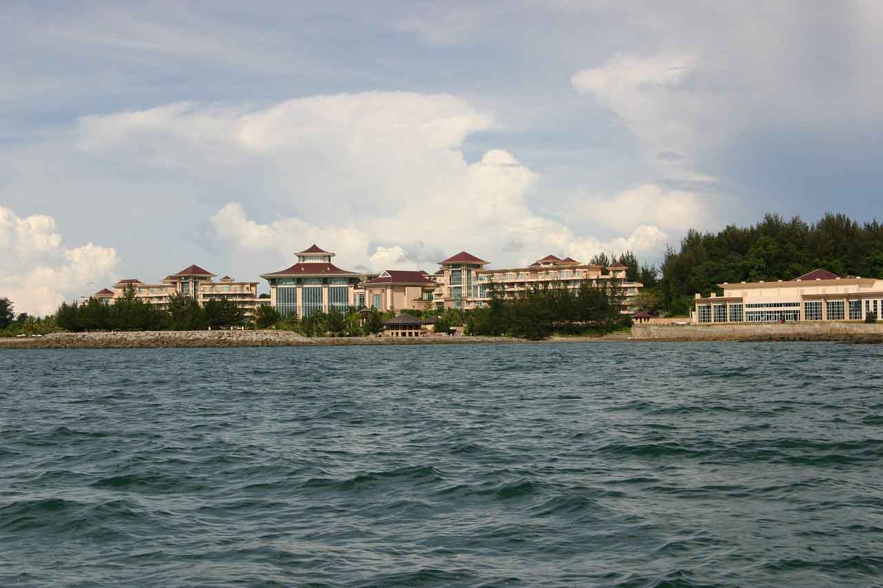 Wisata Religi di Brunei Darussalam Safari River