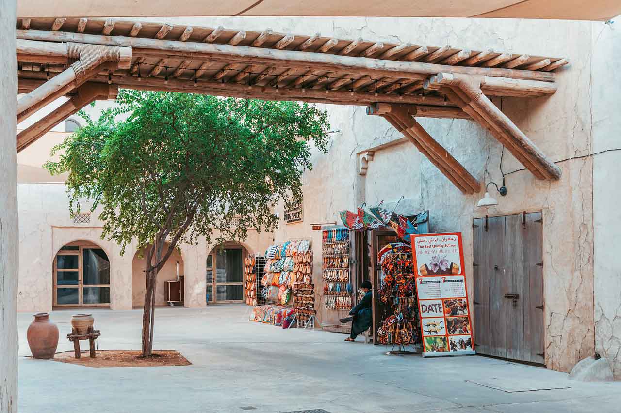 Wisata Religi di Uni Emirat Arab Heritage Village