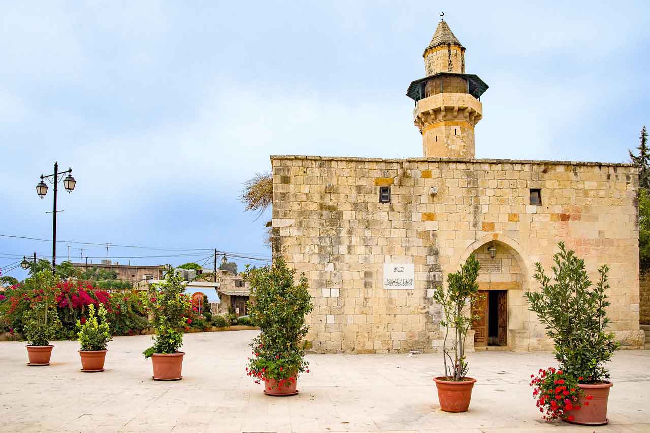 Wisata Religi di Lebanon Masjid Agung Mansouri