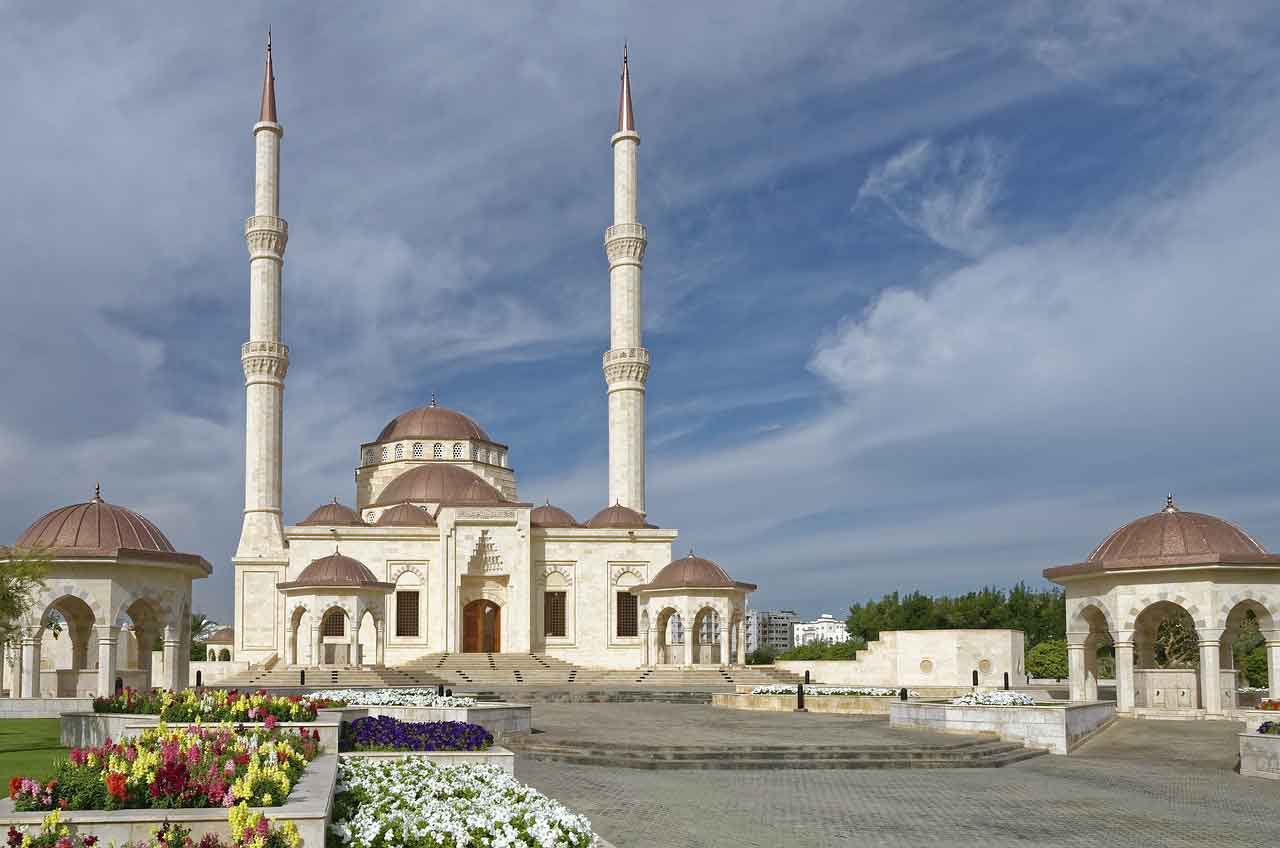 Wisata Religi di Oman Masjid Said Bin Taimur