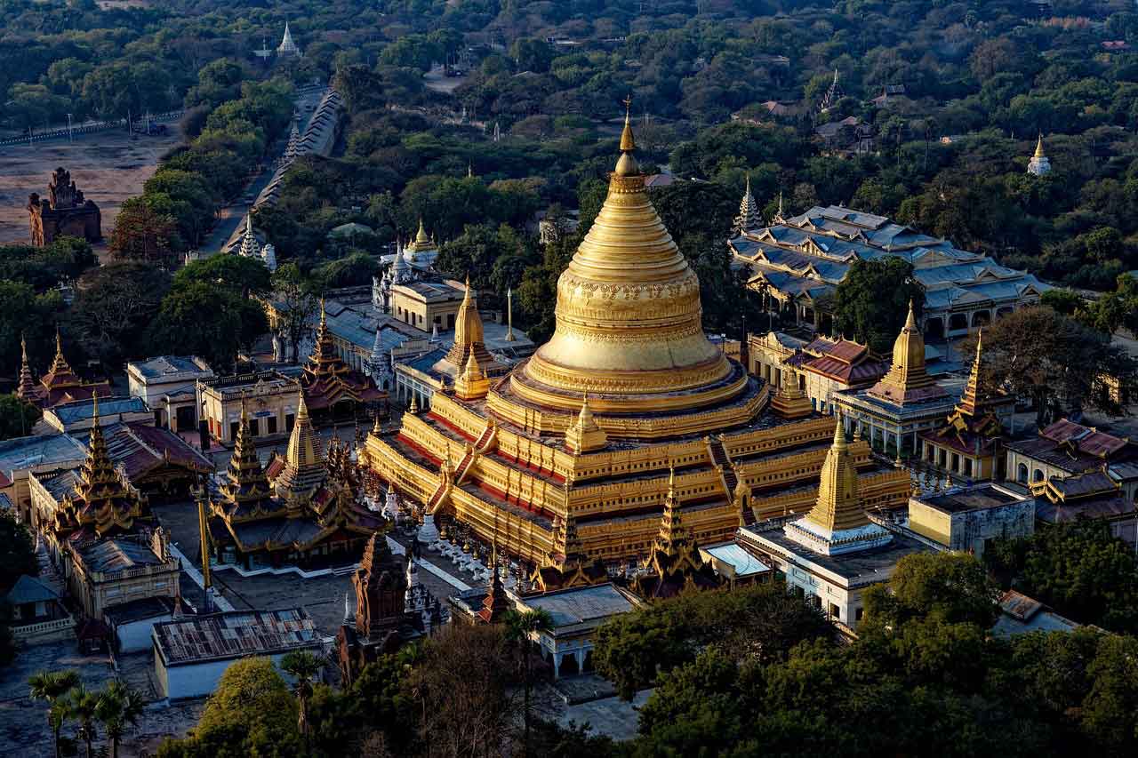 Wisata Religi di Myanmar Shwedagon Pagoda