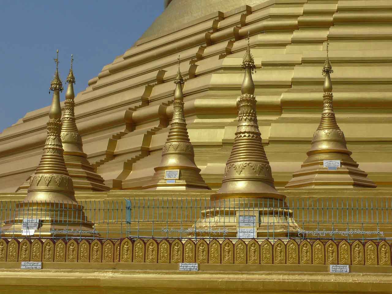 Wisata Religi di Myanmar Uppatasanti Pagoda