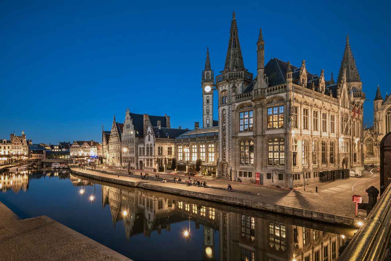 wisata religi di Belgia basilika darah kudus