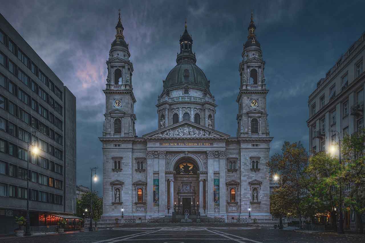 wisata religi di Belanda basilika st servaas