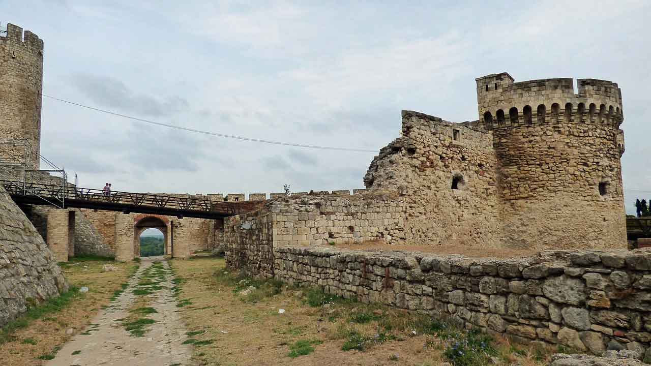 wisata religi di Serbia belgrade fortress