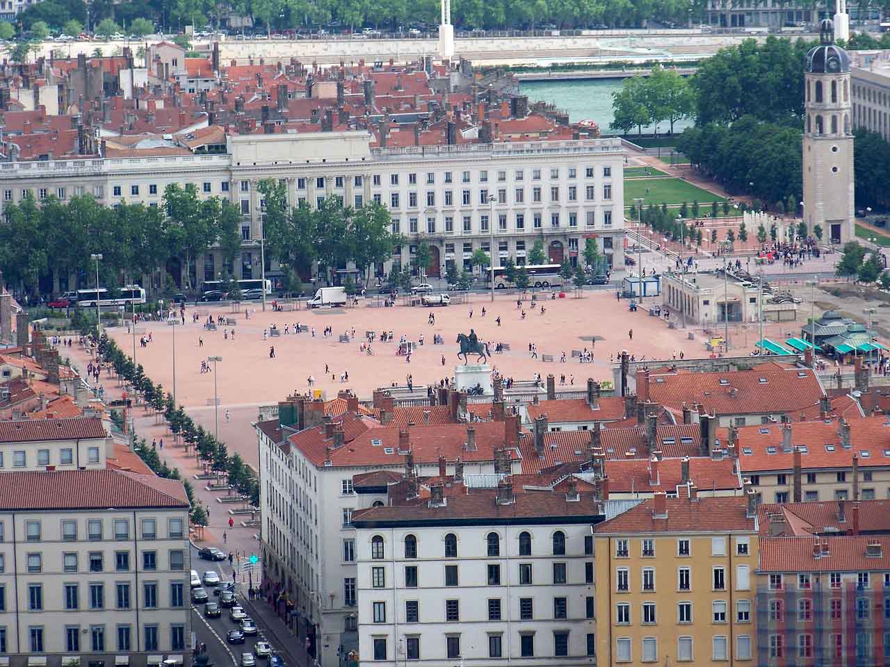 wisata religi di Perancis grande mosquee de lyon