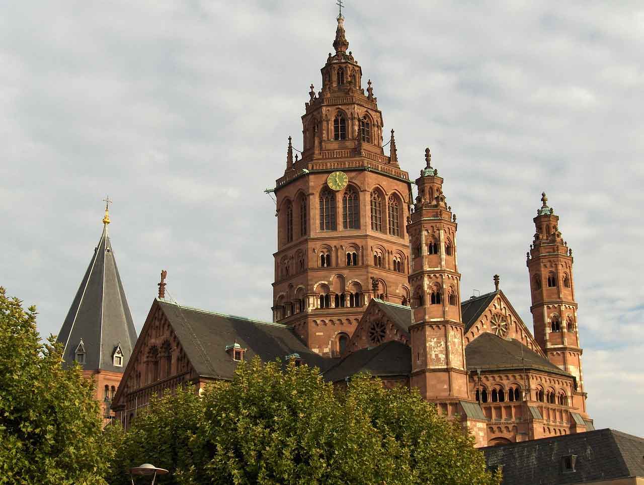 wisata religi di Jerman katedral mainz