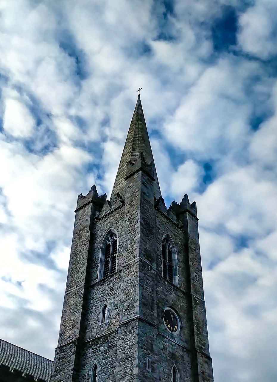 wisata religi di Irlandia katedral santo patrick