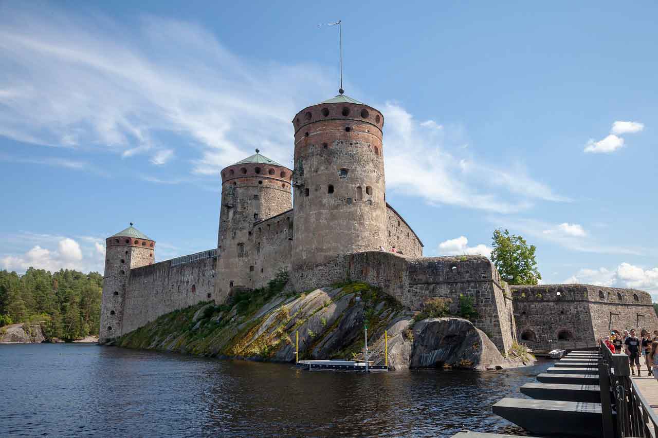 wisata religi di Finlandia olavinlinna castle