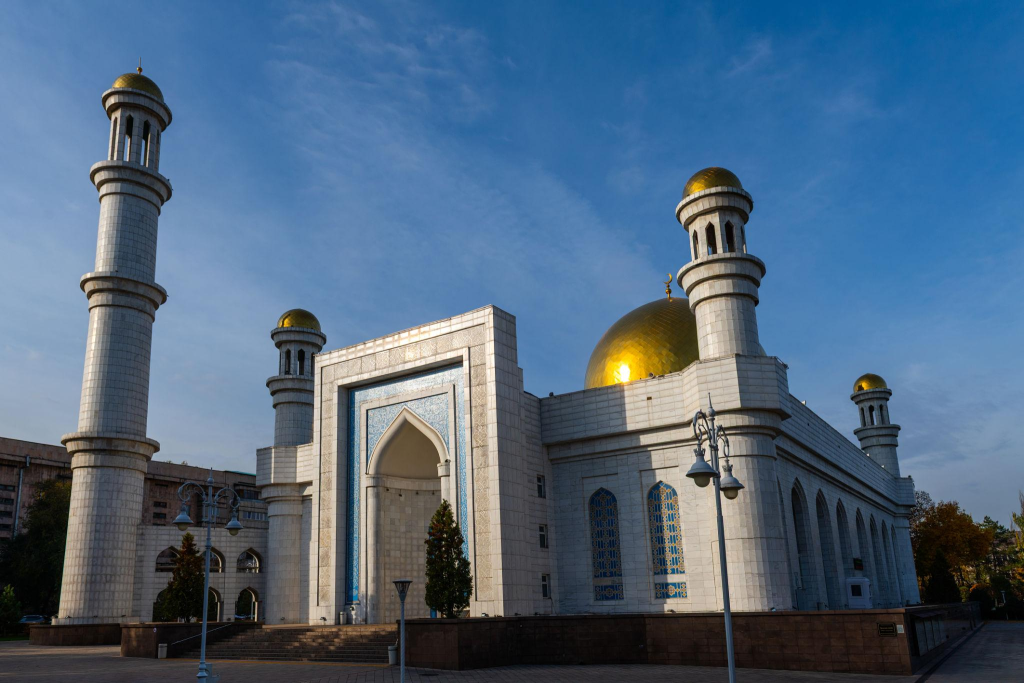 Paket Wisata Halal Kazakhstan