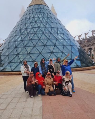 Tour Vietnam