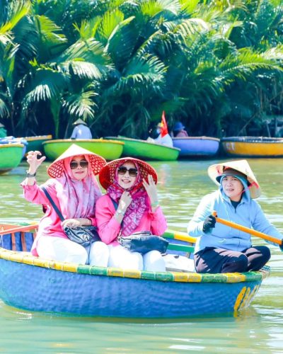 Tour Vietnam