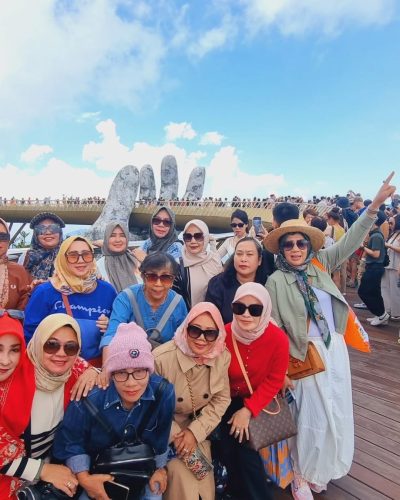 Tour Vietnam